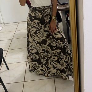 Long skirt 🤎🤍
